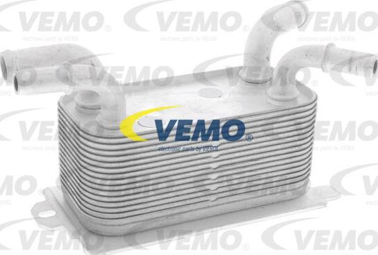 Vemo V95-60-0007 - Масляный радиатор, двигательное масло xparts.lv