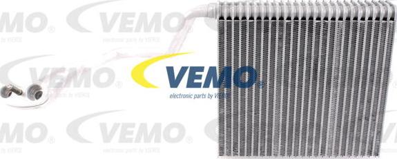 Vemo V10-65-0020 - Evaporator, air conditioning xparts.lv