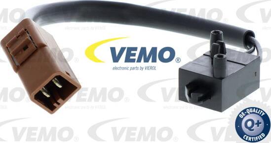 Vemo V22-73-0020 - Выключатель, привод сцепления (Tempomat) xparts.lv